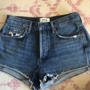 Agolde Parker short in color Med. Blue